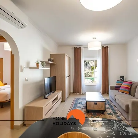 #021 Oldtown, Sea View, Pool, Private Park
